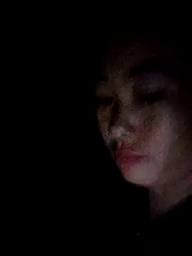 Snapshot of gio-thu chatting on 07/14/26, 10:32 gio-thu online show from 07/14/26, 10:32