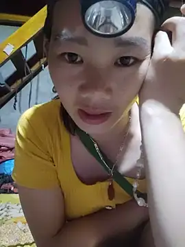 Snapshot of gio-thu chatting on 07/19/26, 03:49 gio-thu online show from 07/19/26, 03:49