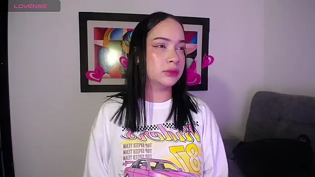 Kari Ruiz  online show from 02/25/26, 09:02