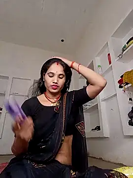 Snapshot of Cuty_tanya chatting on 02/17/26, 09:06 Cuty tanya online show from 02/17/26, 09:06