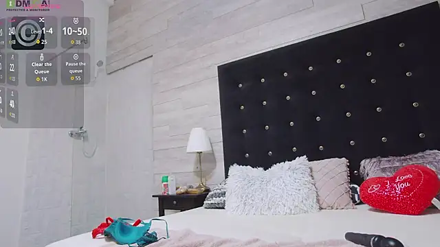 Ella Lizzie online show from 03/18/26, 07:17