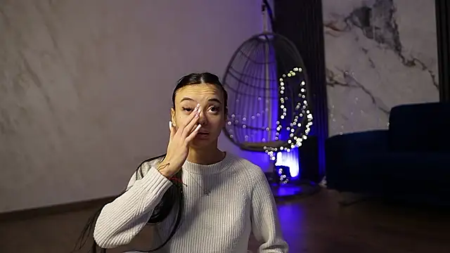 RachelRavee online show from 01/17/26, 05:23