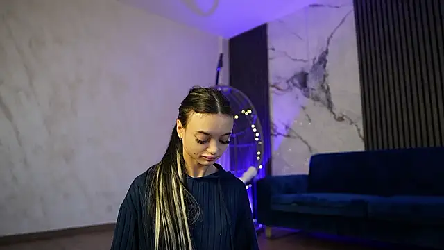 RachelRavee online show from 03/14/26, 05:24