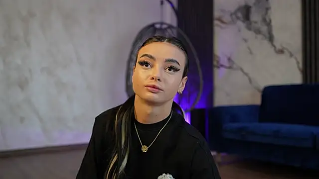 RachelRavee online show from 03/27/26, 05:35