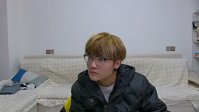 KK-cuteboy online show from 02/21/26, 10:27