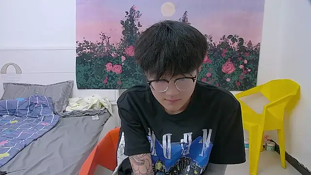 Snapshot of KK-cuteboy chatting on 05/05/26, 01:13 KK-cuteboy online show from 05/05/26, 01:13