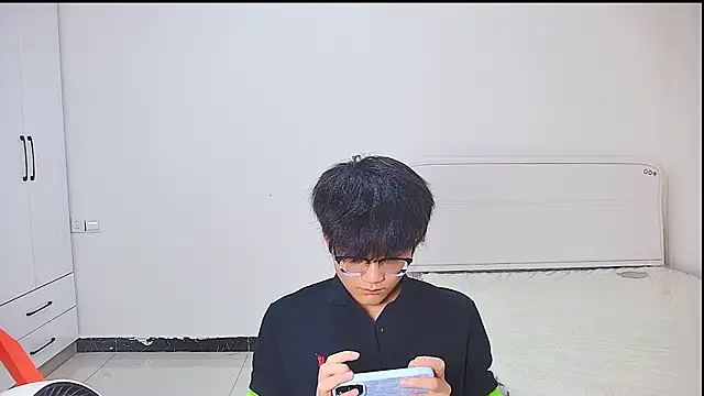 Snapshot of KK-cuteboy chatting on 05/24/26, 11:59 KK-cuteboy online show from 05/24/26, 11:59