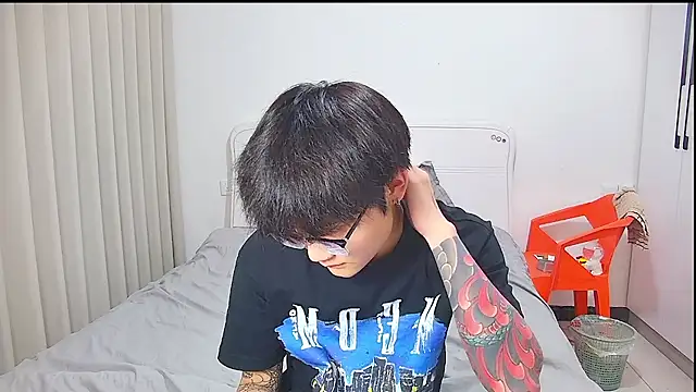 Snapshot of KK-cuteboy chatting on 05/27/26, 01:08 KK-cuteboy online show from 05/27/26, 01:08