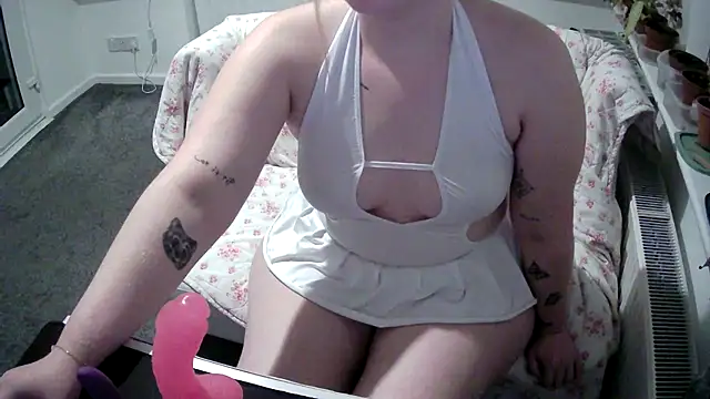 LexiBluXx online show from 10/18/25, 09:04
