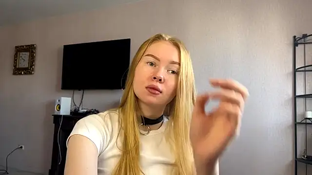 RaguelNicksons online show from 10/31/25, 07:09