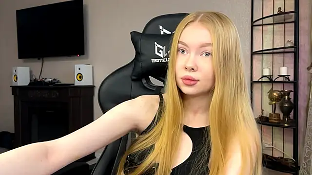 RaguelNicksons online show from 11/28/25, 06:38