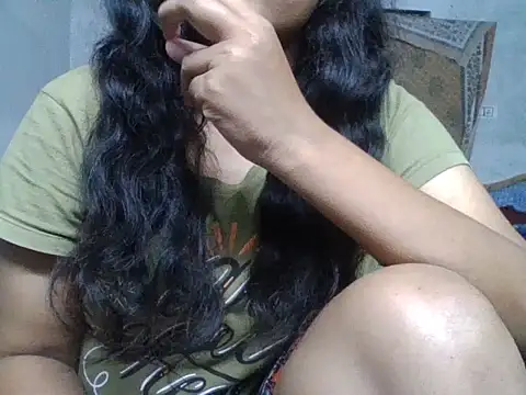 Snapshot of manju_02 chatting on 10/12/25, 05:50 manju 02 online show from 10/12/25, 05:50