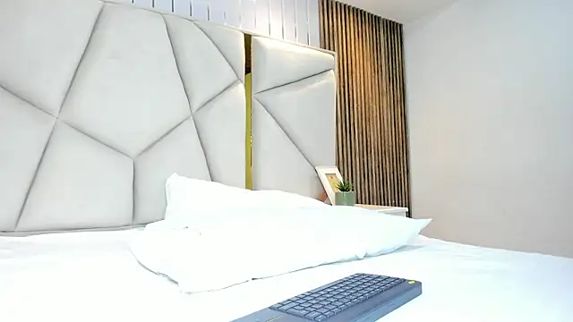 rebeca brown  online show from 02/20/26, 12:16