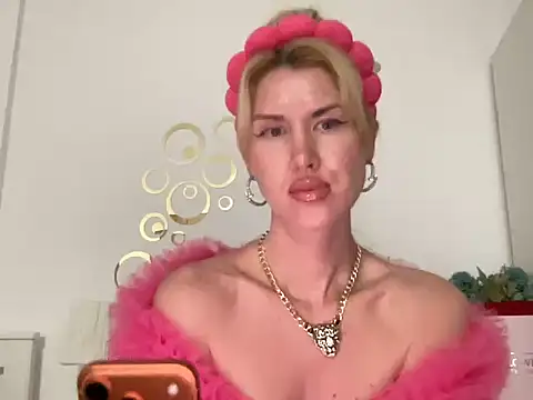 Ilymaris online show from 02/10/26, 12:37