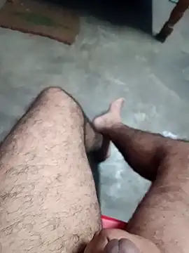 Snapshot of TrainedBend28 chatting on 11/01/25, 06:54 TrainedBend28 online show from 11/01/25, 06:54