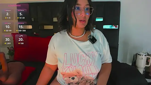 SussySunny  online show from 02/11/26, 05:34