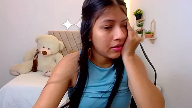 Snapshot of zara_cute chatting on 07/15/26, 12:21 zara cute online show from 07/15/26, 12:21