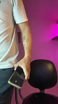 thepicis online show from 11/21/25, 01:37