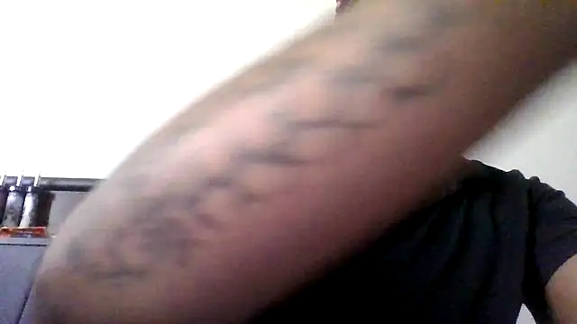 dezzidavill online show from 04/18/26, 02:43