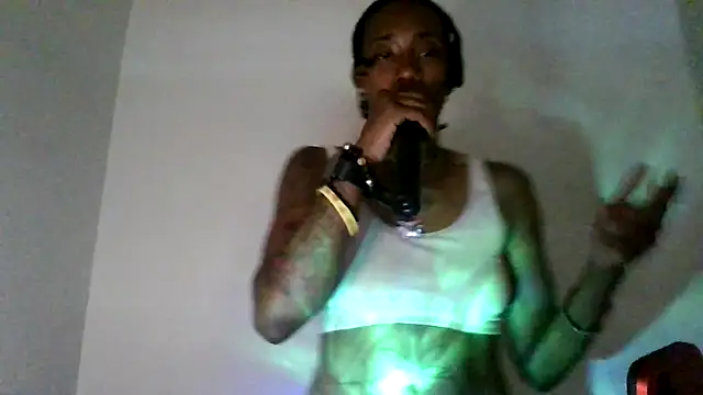 dezzidavill online show from 06/22/26, 07:00
