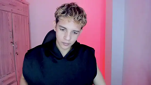 tylernova online show from 02/15/26, 04:09