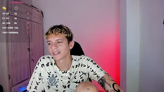 tylernova online show from 04/11/26, 04:28