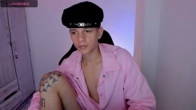Snapshot of tylernova chatting on 04/24/26, 03:31 tylernova online show from 04/24/26, 03:31
