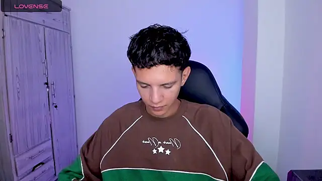 Snapshot of tylernova chatting on 05/17/26, 03:04 tylernova online show from 05/17/26, 03:04