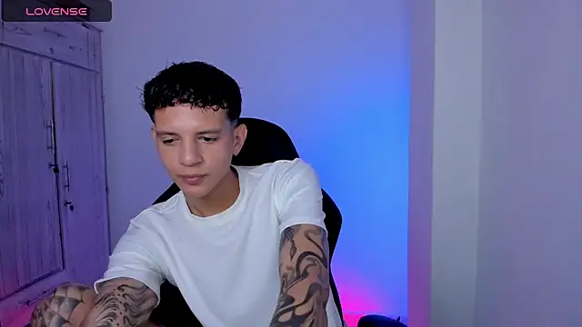 Snapshot of tylernova chatting on 05/28/26, 03:26 tylernova online show from 05/28/26, 03:26