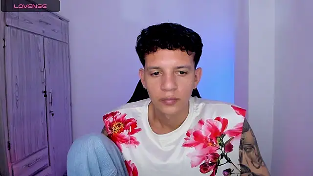 Snapshot of tylernova chatting on 06/06/26, 03:33 tylernova online show from 06/06/26, 03:33