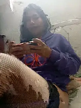 Adriana 20 online show from 11/21/25, 03:16