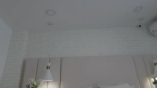 nina gb online show from 02/09/26, 03:38