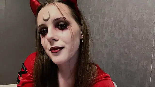 Montain Romantic online show from 10/24/25, 02:24