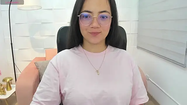 Snapshot of Sasha_Grace chatting on 05/18/26, 01:06 Sasha Grace online show from 05/18/26, 01:06