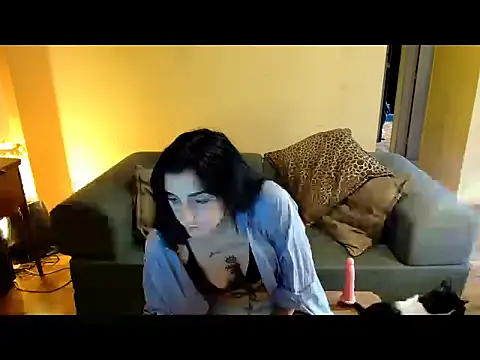 Snapshot of callmevictoria chatting on 11/07/25, 03:45 callmevictoria online show from 11/07/25, 03:45