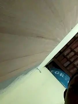 Snapshot of sants13 chatting on 11/02/25, 02:14 sants13 online show from 11/02/25, 02:14