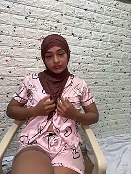 Snapshot of CelestSkyy chatting on 11/08/25, 06:29 CelestSkyy online show from 11/08/25, 06:29