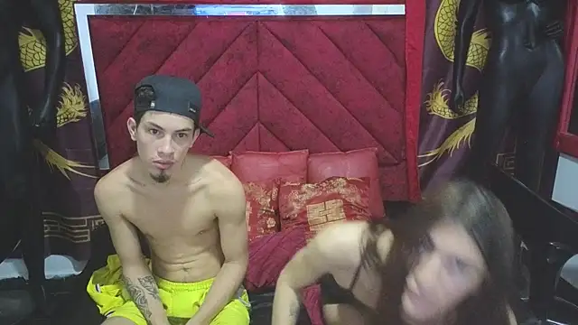 Pride couple online show from 11/14/25, 11:13