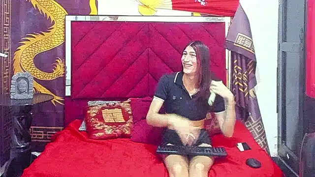 Pride couple online show from 01/05/26, 11:30