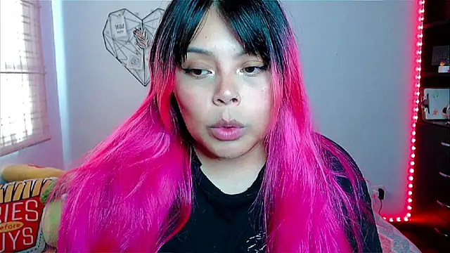 EllieMoonX online show from 01/05/26, 09:07