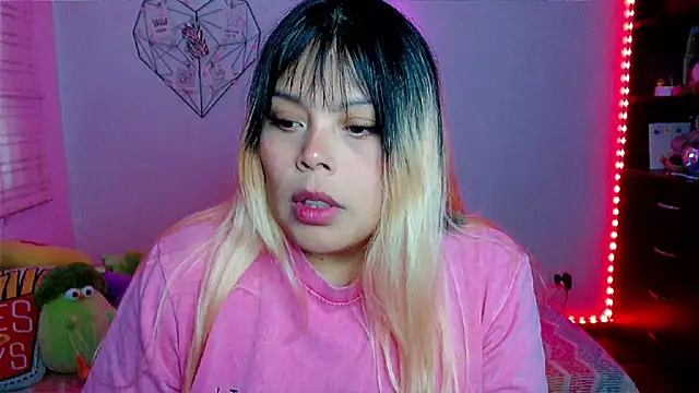 EllieMoonX online show from 02/23/26, 10:29