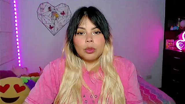 EllieMoonX online show from 04/14/26, 11:11