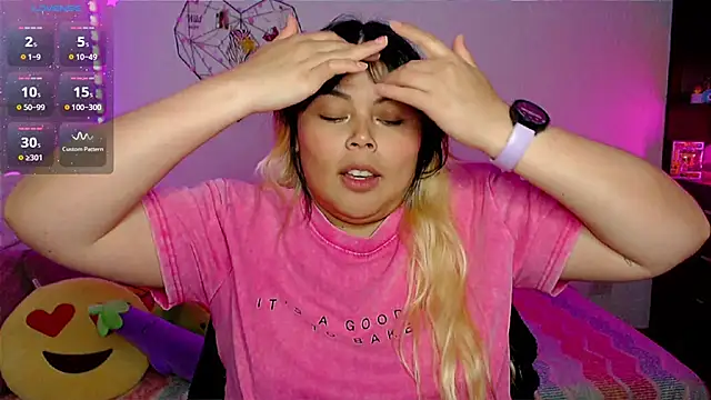 EllieMoonX online show from 04/21/26, 02:51