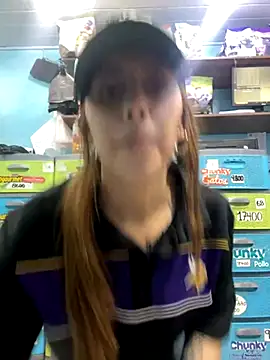 Lucy 699 online show from 11/02/25, 09:28