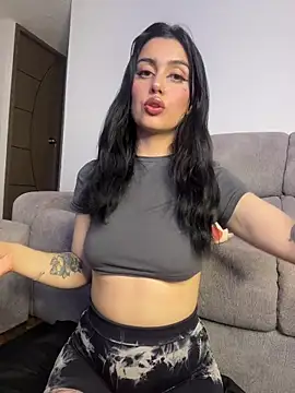 Lucy 699 online show from 06/18/26, 04:02
