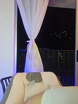 Meganthomson online show from 05/15/26, 12:17