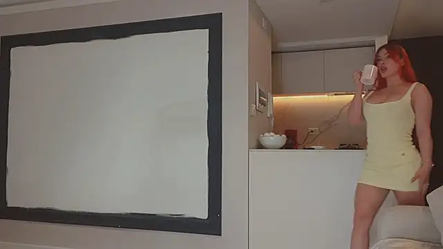 AbrilColls  online show from 10/18/25, 02:03