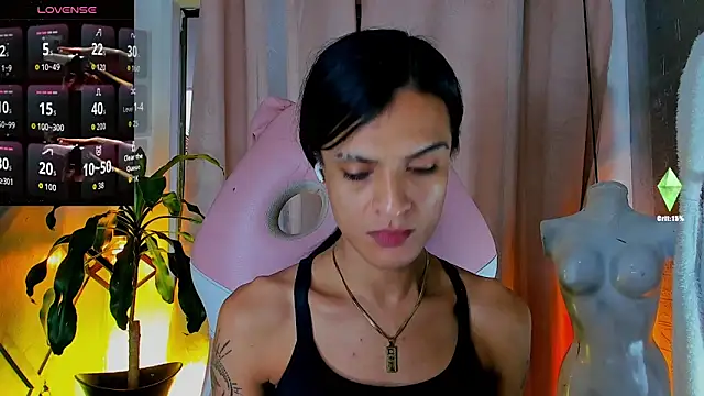 Snapshot of ZAMMIRA chatting on 06/06/26, 11:59 ZAMMIRA online show from 06/06/26, 11:59