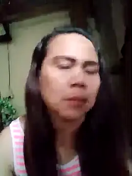 Snapshot of erma_joy chatting on 10/18/25, 08:04 erma joy online show from 10/18/25, 08:04