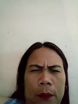 Snapshot of erma_joy chatting on 11/18/25, 05:39 erma joy online show from 11/18/25, 05:39